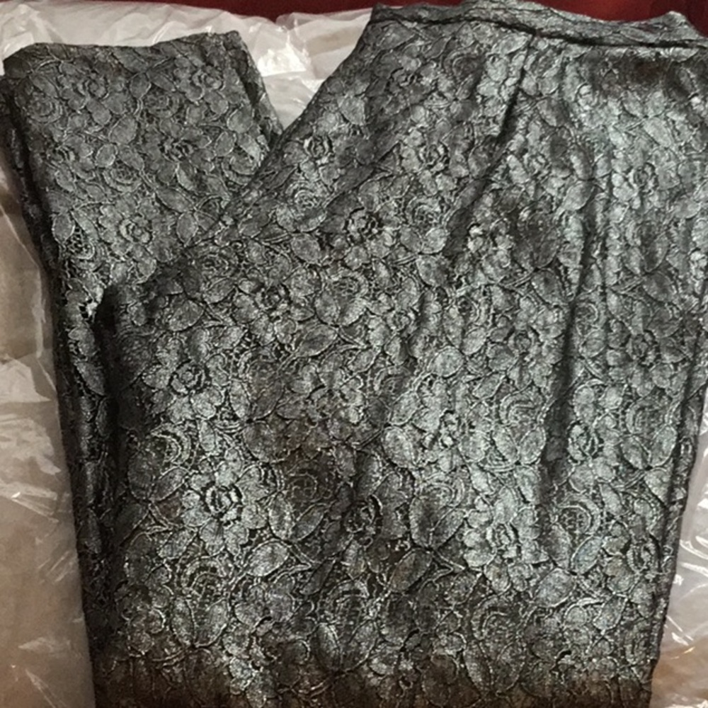 Women’s 4 silver pants